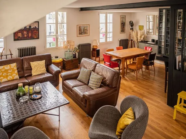 Maison 7 pièces 246 m²
