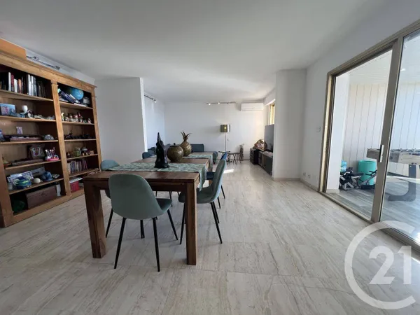 Appartement 5 pièces 107 m²