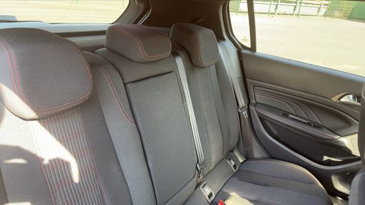 Peugeot 308 1.2 PureTech 130 EAT8 - GT – 2021 – 74274 km – Essence – Boîte Automatique — photo 45