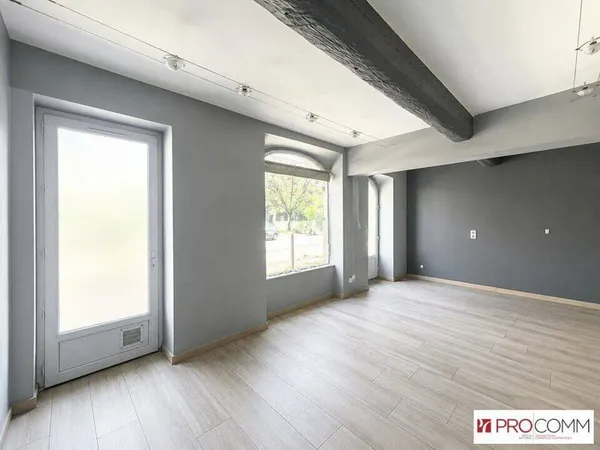 Local commercial 2 pièces 42 m²