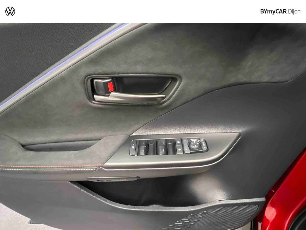 Toyota C-HR Hybride Rechargeable 225 — photo 17