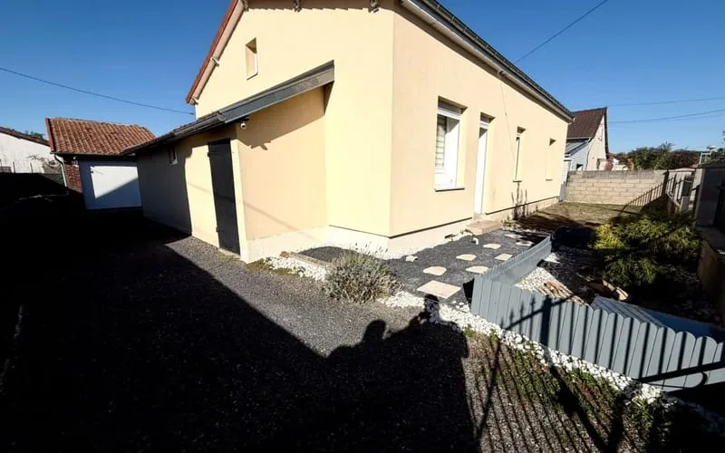 Photo 1
