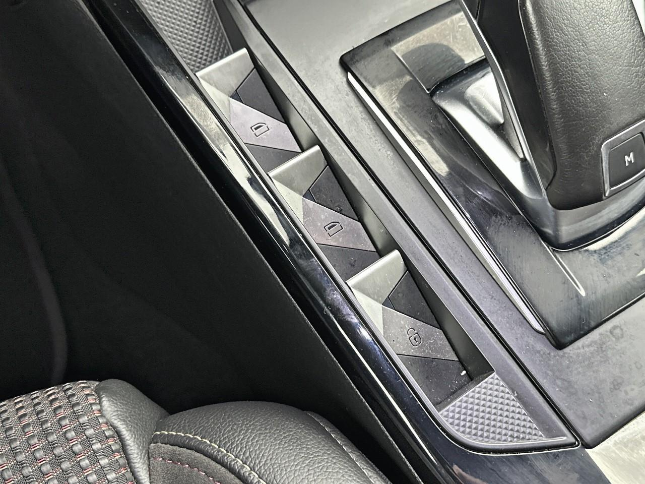Ds Ds 3 crossback puretech 155 eat8 performance line+ — photo 36