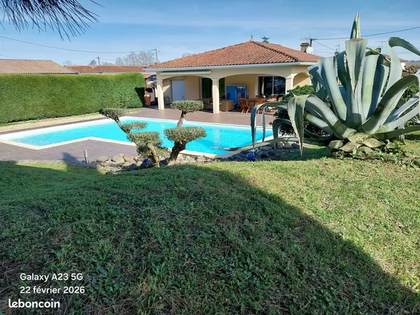 MAISON plein pied 30 minutes de bordeaux jardin piscine