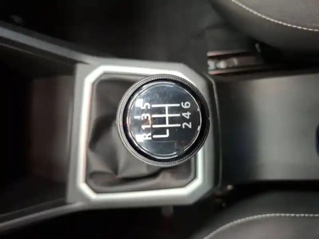 Dacia Sandero eco-g 100 — photo 30