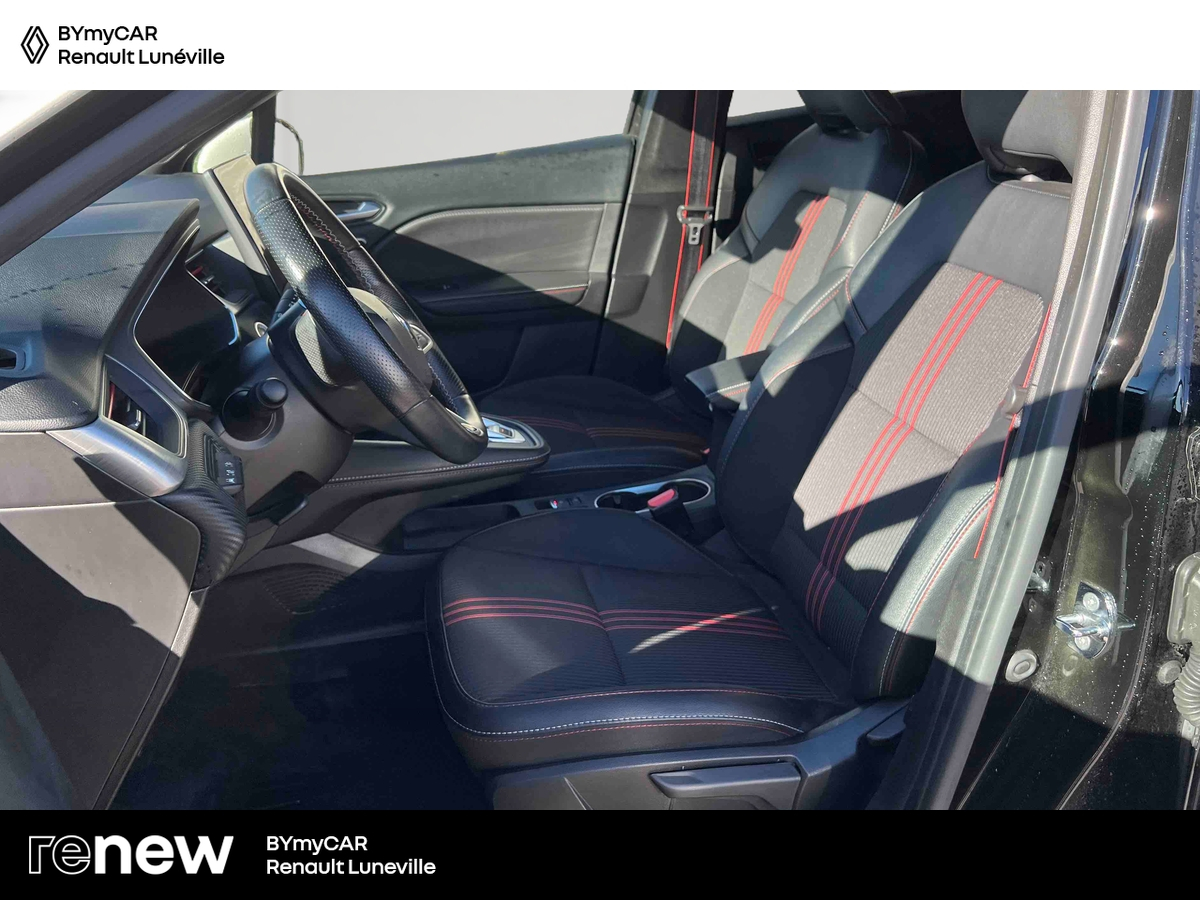 Renault Captur E-Tech 145 - 21 — photo 11