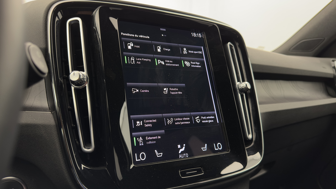 Volvo XC40 T5 Recharge 180+82 ch DCT7 — photo 27