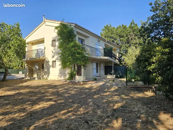 A vendre - 4 appartements 2 pièces avec jardins privatifs - Draguignan