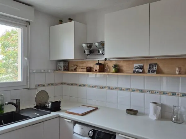 APPARTEMENT 2 PIECES DE 45M2 AVEC BALCON ET PARKING