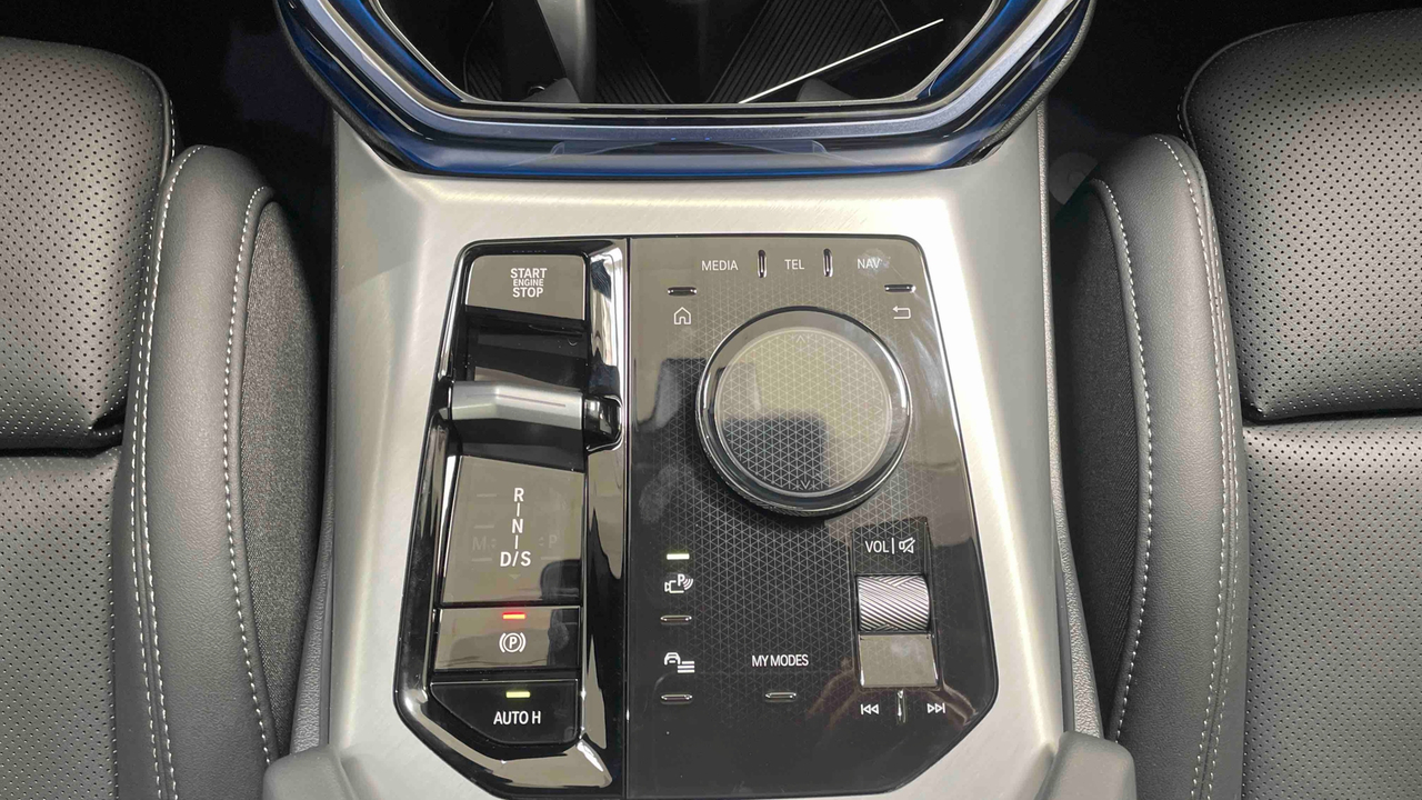 BMW X3 30e xDrive 299 ch BVA8 — photo 24