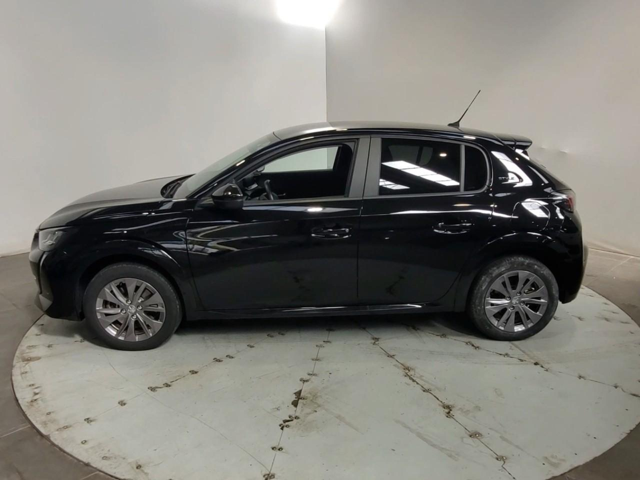 Peugeot 208 electrique 50 kwh 136ch style — photo 2