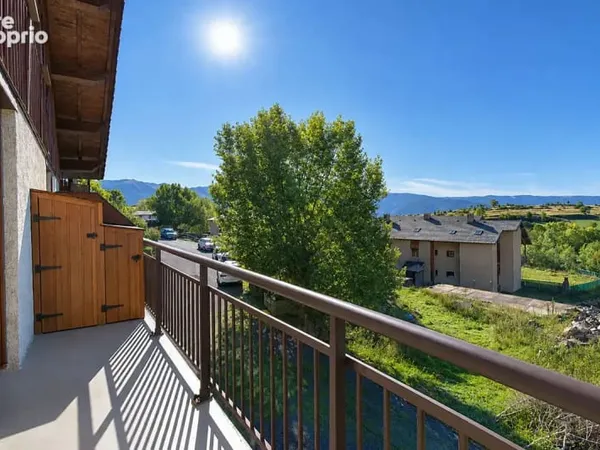 TARGASONNE Duplex avec balcon plein sud et vue panoramique