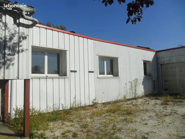 Local 790 m² Colombey-les-Belles