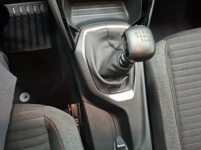 Peugeot 208 puretech 100 s&amp;s bvm6 — photo 35