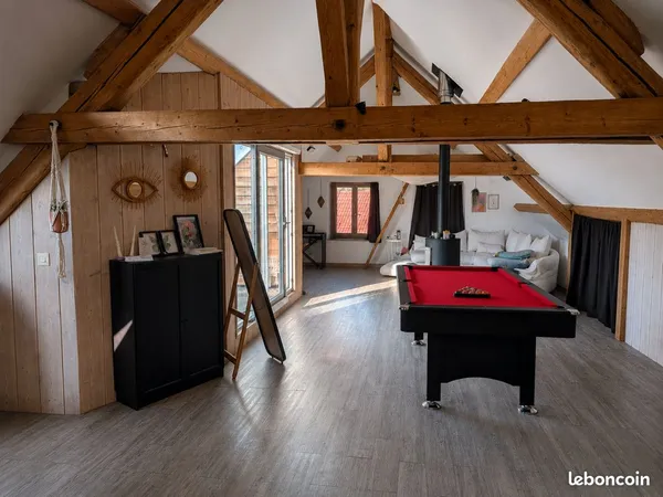 Duplex 5 pièces avec dépendance
