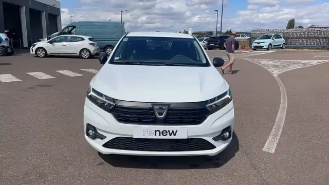 Dacia Sandero sce 65 — photo 22