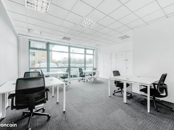 Bureau privé à louer pour 5 personnes à Angers, Gare