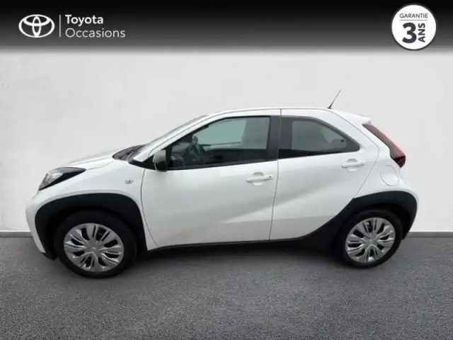 Toyota Aygo x 1.0 vvt-i 72ch dynamic my23 — photo 3