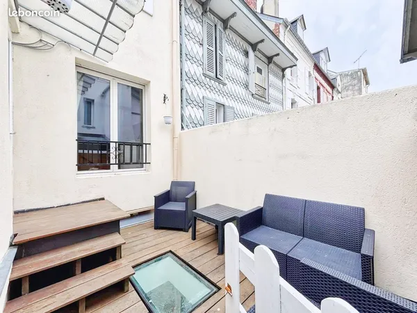 Deauville centre — Maison 3 niveaux, terrasse, 49m² Carrez