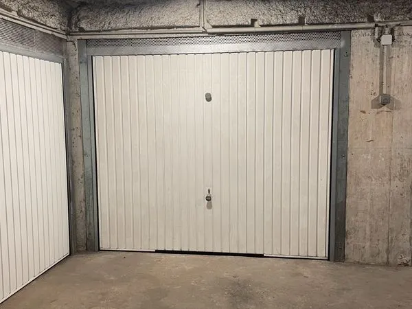 Garage à louer