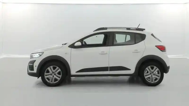 Dacia Sandero eco-g 100 — photo 11