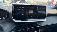 Peugeot 2008 1.2 PureTech 100ch S&S Allure — photo 19