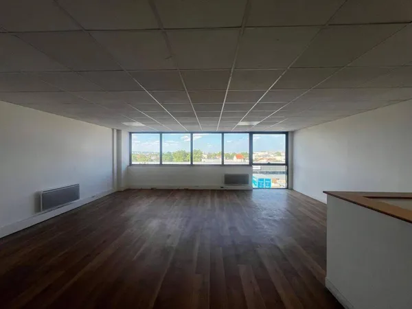Local d'activité 462 m²