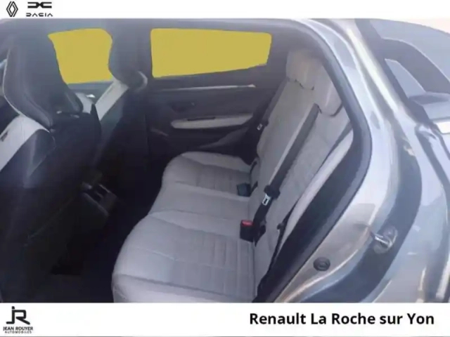 Renault Megane e-tech electric ev60 220ch iconic optimum charge — photo 4