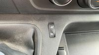 Renault Master F3500 L2H2 2.3 Blue dCi 135ch Confort Euro6 — photo 16