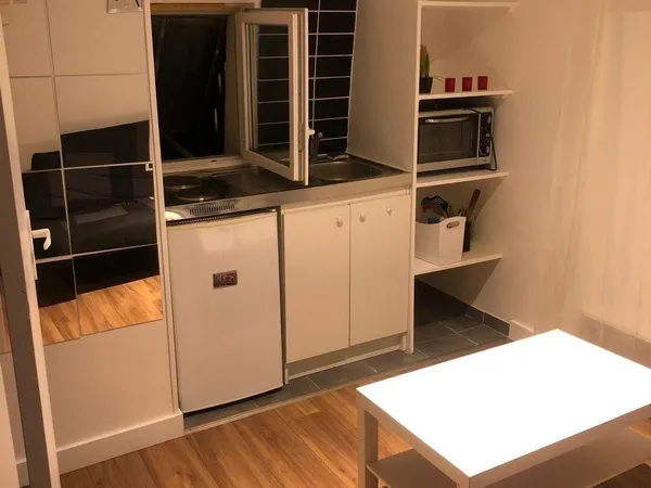 Studio 2 pièces 14 m²