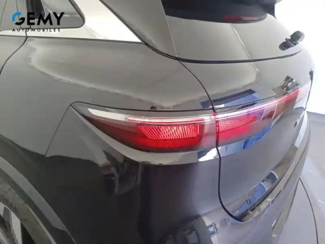 Renault Megane e-tech ev60 220 ch super charge — photo 32