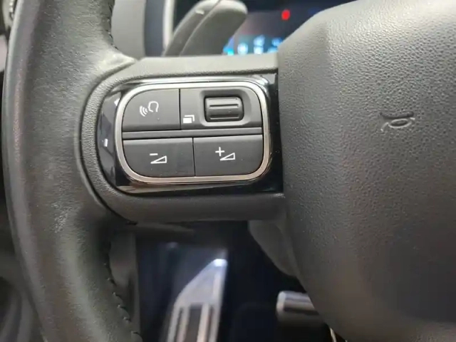 Citroën C5 Aircross hybride rechargeable 225 e-eat8 — photo 27