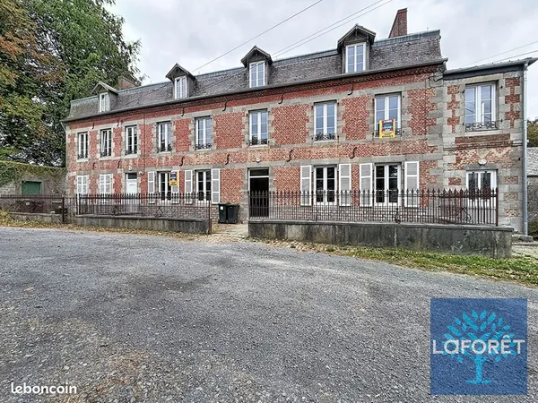 Bureaux 307 m² TRELON