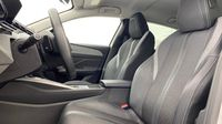 Peugeot 308 PHEV 180ch Allure Pack e-EAT8 — photo 9