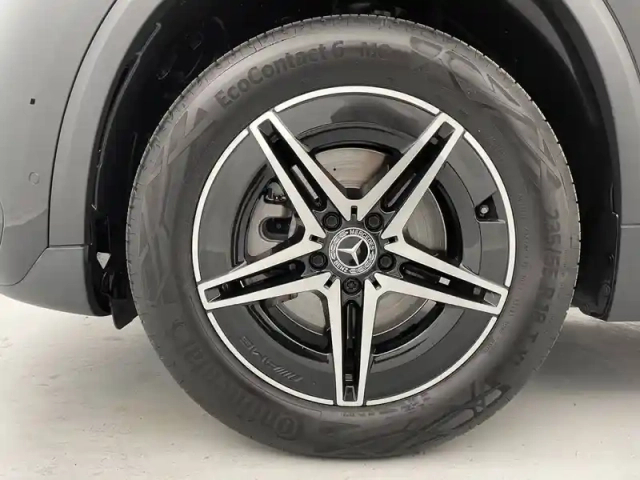 Mercedes Eqa 250 — photo 19