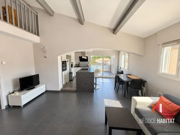 Appartement T5 85 m2 avec terrasse, garage et parking