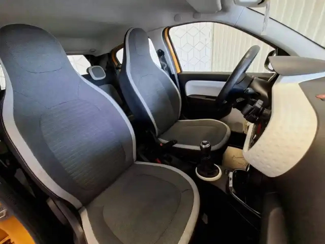 Renault Twingo iii sce 75 - 20 — photo 23