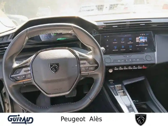 Peugeot 308 phev 180 e-eat8 — photo 31