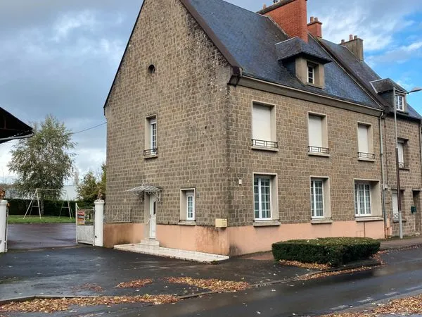 Vaste maison à Flers