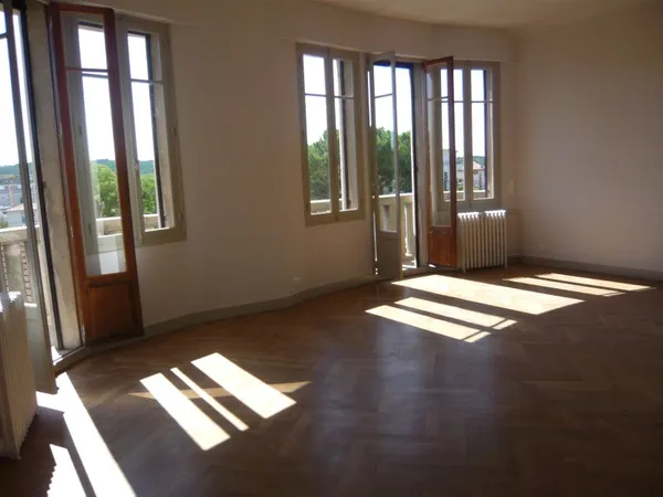 Loue appartement 3 chambres Aix-en-provence (13) - 123m²
