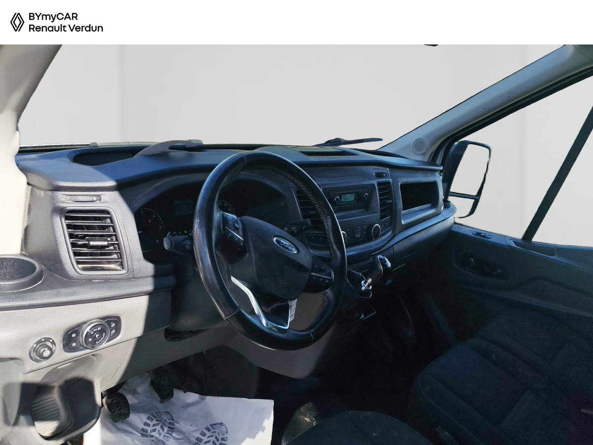 Ford TRANSIT CHC P350 L3 2.0 ECOBLUE 130 S&amp;S — photo 9