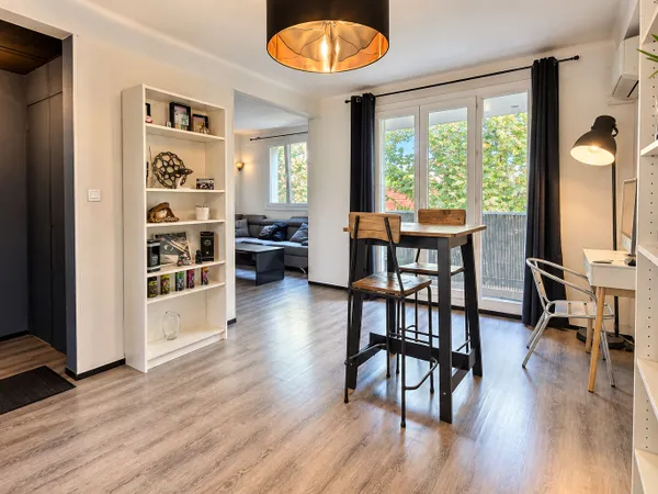 MARIGNANE - Appartement lumineux avec balcon, garage, cave et faibles charges - 199 000 €