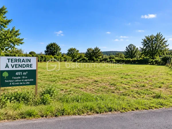 Terrain 451 m²