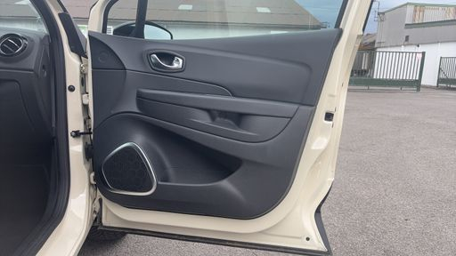 Renault Captur 1.3 TCe 150 EDC - Intens – 2019 – 97694 km – Essence – Boîte Automatique — photo 21