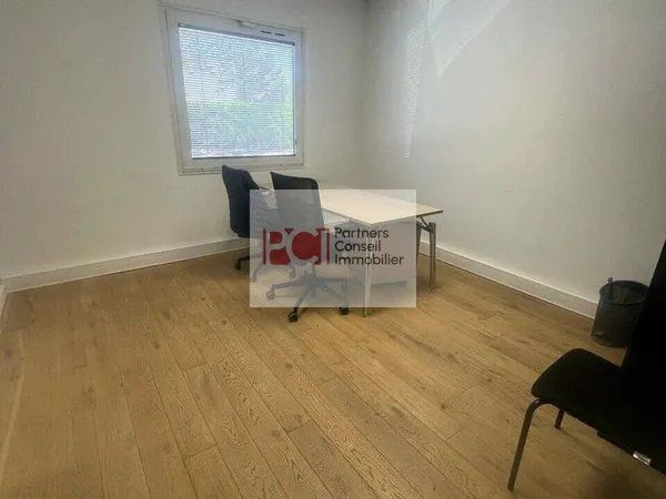 Bureaux 119 m²