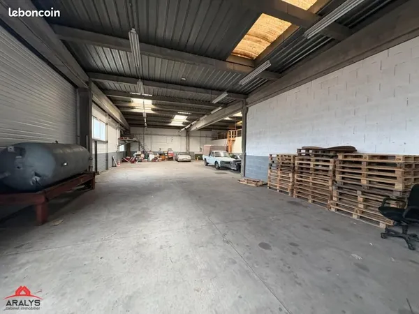 Local commercial 450 m²