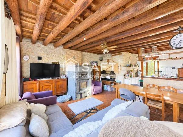 ST ANDELAIN, vente aux enchère d'une maison en peirre de 110 m²