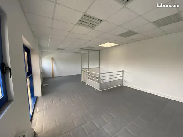Bureaux 90 m²