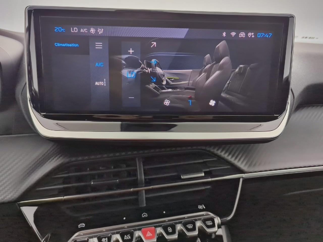 Peugeot 2008 hybrid 145 e-dcs6 allure — photo 15