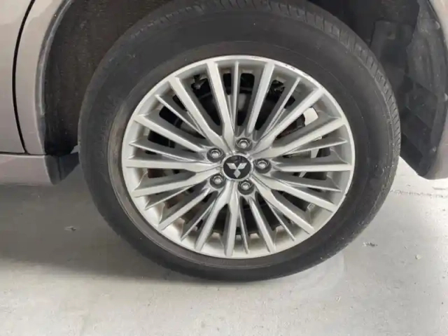 Mitsubishi Outlander phev twin motor business 4wd euro6d-t evap 5cv — photo 9